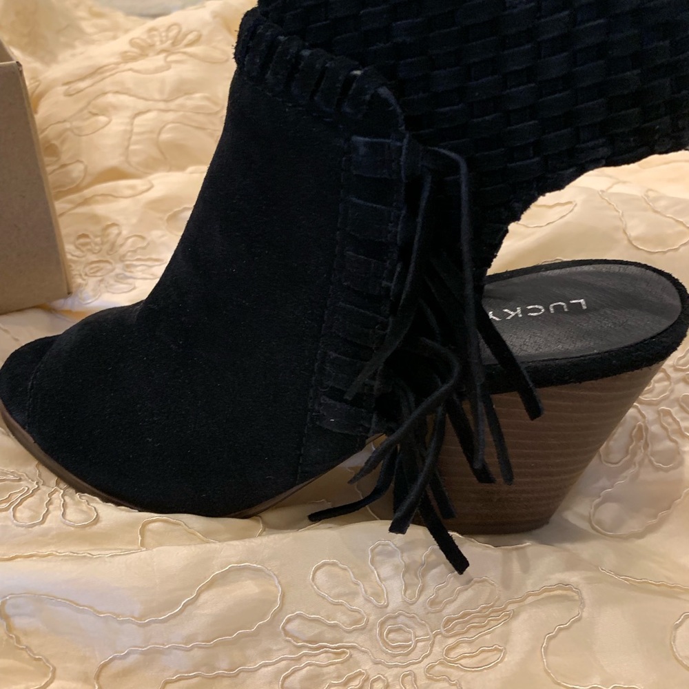 Lucky booties black suede... lots of details - Picture 3 of 8
